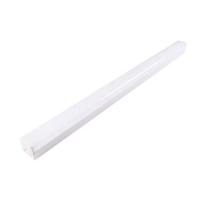 Casilla de plástico 3CCT LED sintonizable Batten Light 12V 24V con 50000 horas de tiempo de trabajo