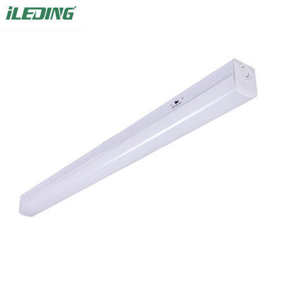 120-277V 34W 50000 Horas LED congelado Batten luz luminosa para oficinas comerciales