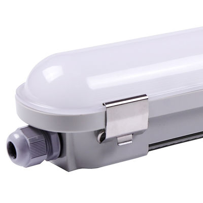 Almacenamiento en frío Industrial IP66 IK10 5FT 55W Tri-Proof Low Bay LED