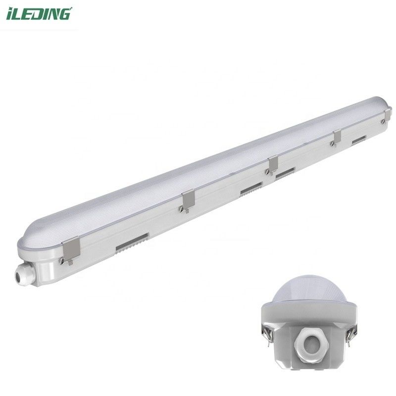 Superficie de montaje de luz triproof 5FT 24W Industrial LED Vapor Tight Fixación con CRI Ra 80