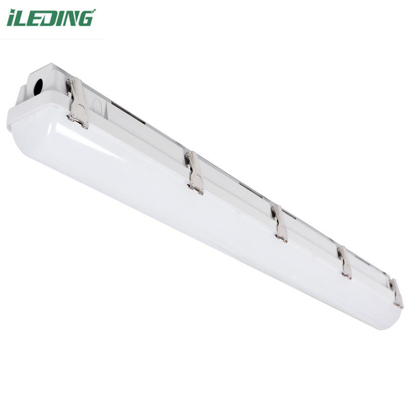 4FT 46W Lámpara lineal LED de vapor Iluminación de garaje ajustada Vida útil de trabajo 50000 horas