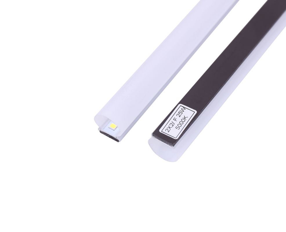 Kit de adaptación lineal con luz LED magnética en tamaño 2FT 4FT